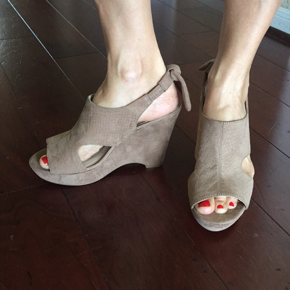 Nine West Nude Heels